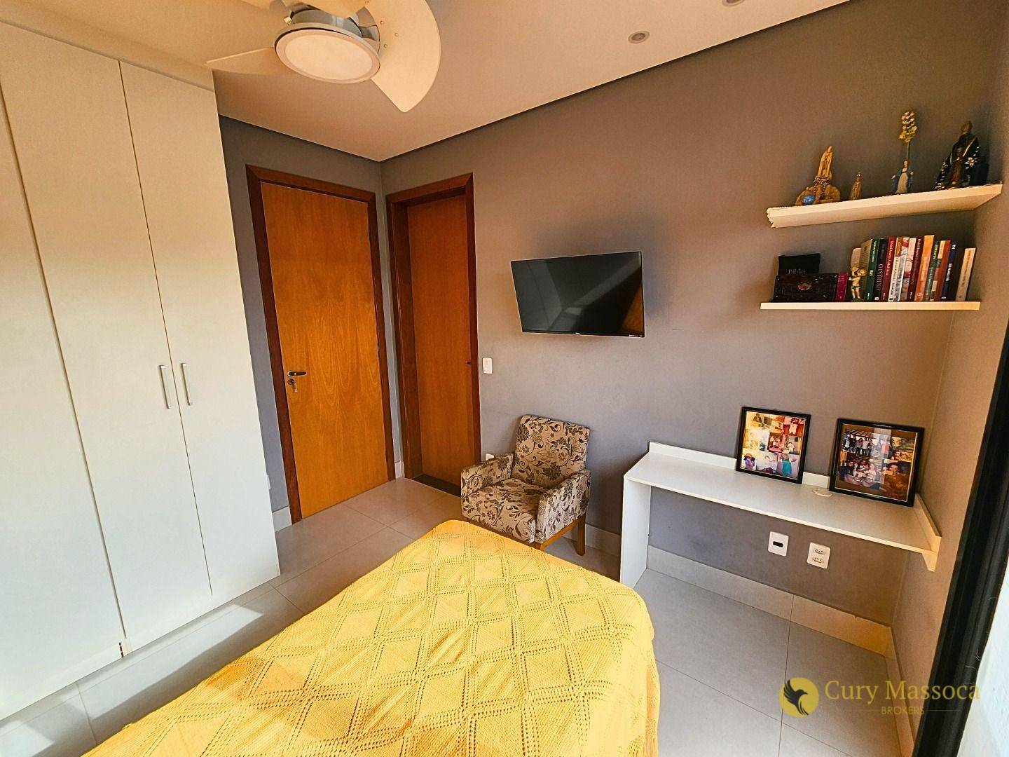 Casa de Condomínio à venda com 4 quartos, 249m² - Foto 35