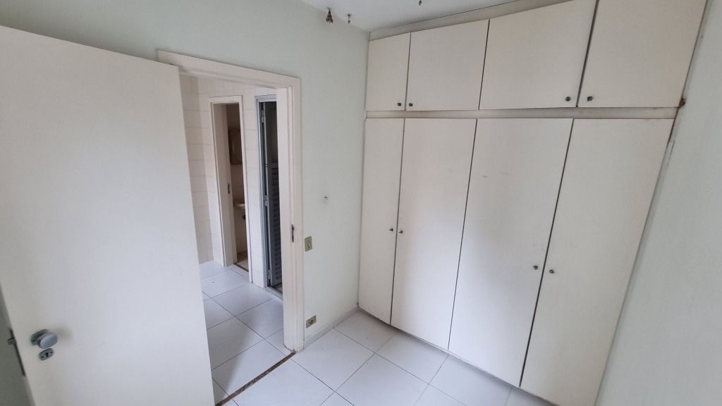 Apartamento à venda com 3 quartos, 115m² - Foto 27