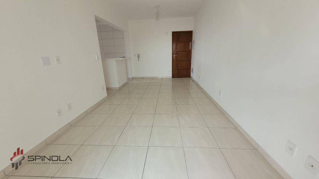 Apartamento à venda com 2 quartos, 78m² - Foto 3