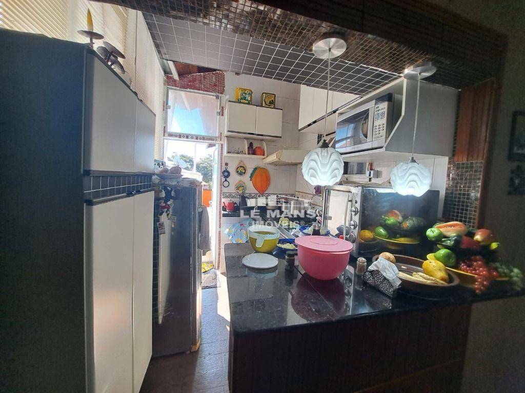Casa para alugar com 3 quartos, 100m² - Foto 9