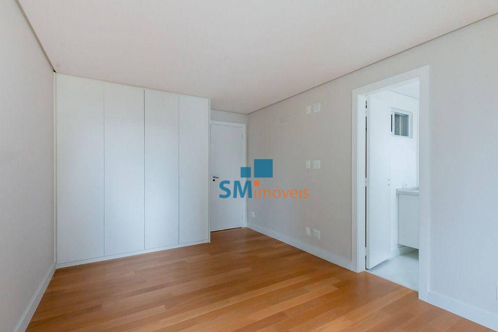 Apartamento à venda com 3 quartos, 236m² - Foto 15