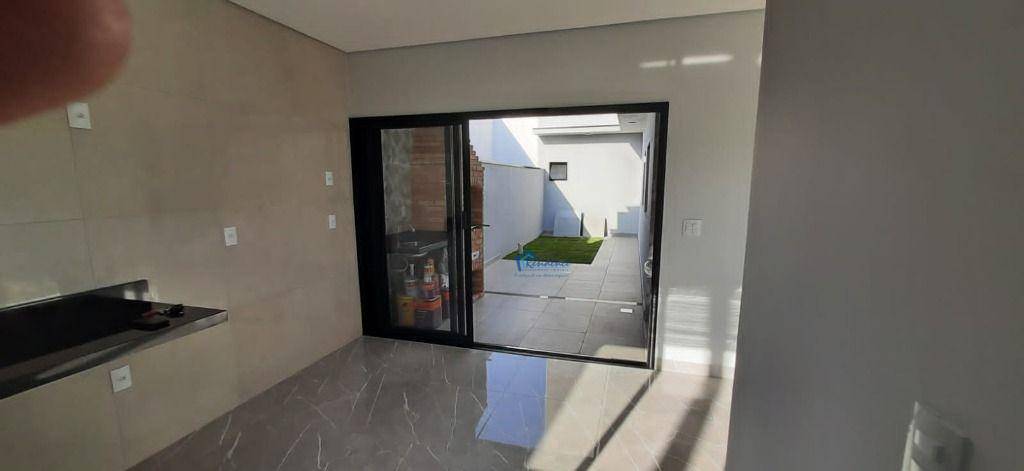 Casa à venda com 3 quartos, 90m² - Foto 5