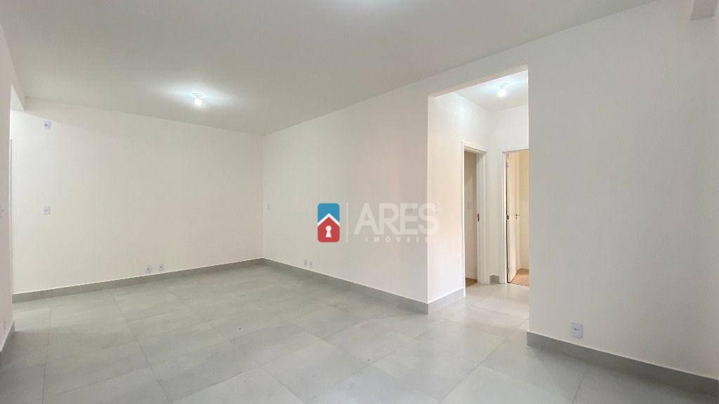 Apartamento para alugar com 3 quartos, 101m² - Foto 10