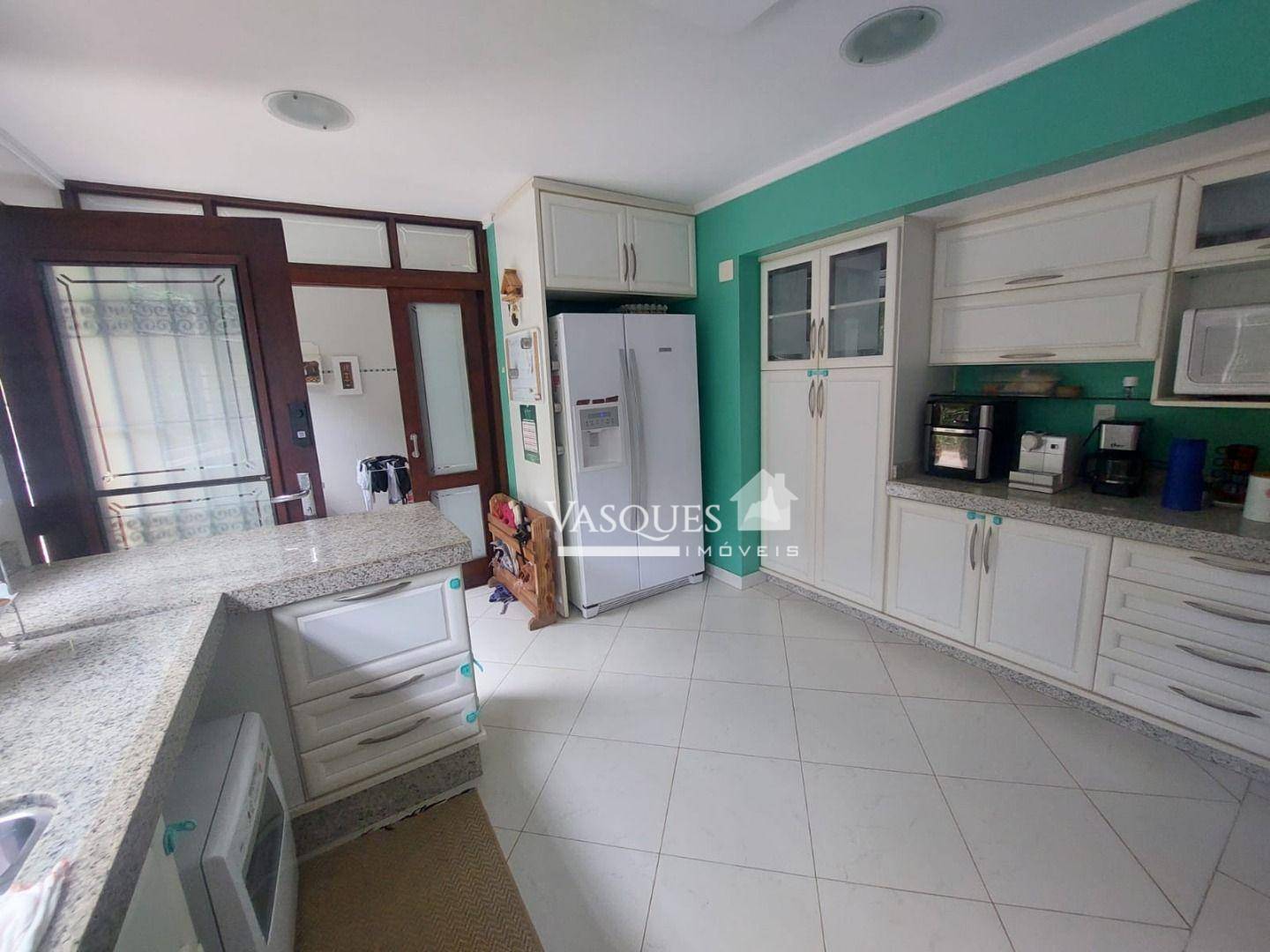 Casa à venda com 5 quartos, 262m² - Foto 13