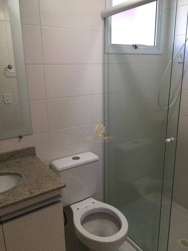 Apartamento para alugar com 2 quartos, 74m² - Foto 17