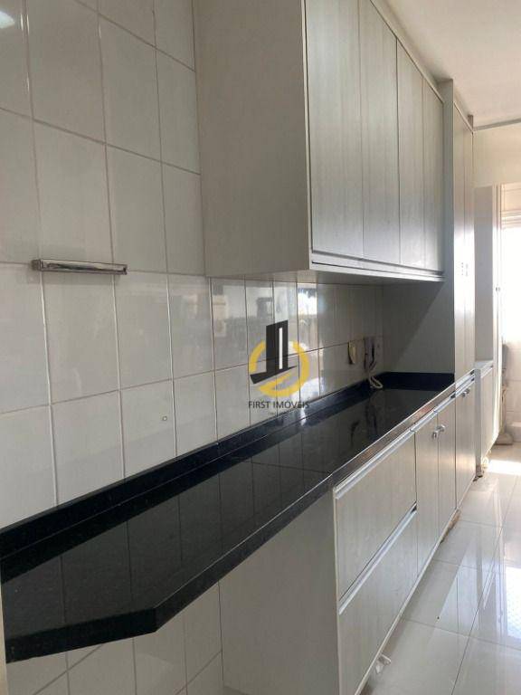 Apartamento à venda com 3 quartos, 94m² - Foto 33