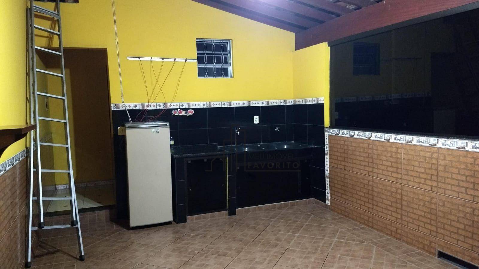 Casa à venda com 3 quartos, 180m² - Foto 14