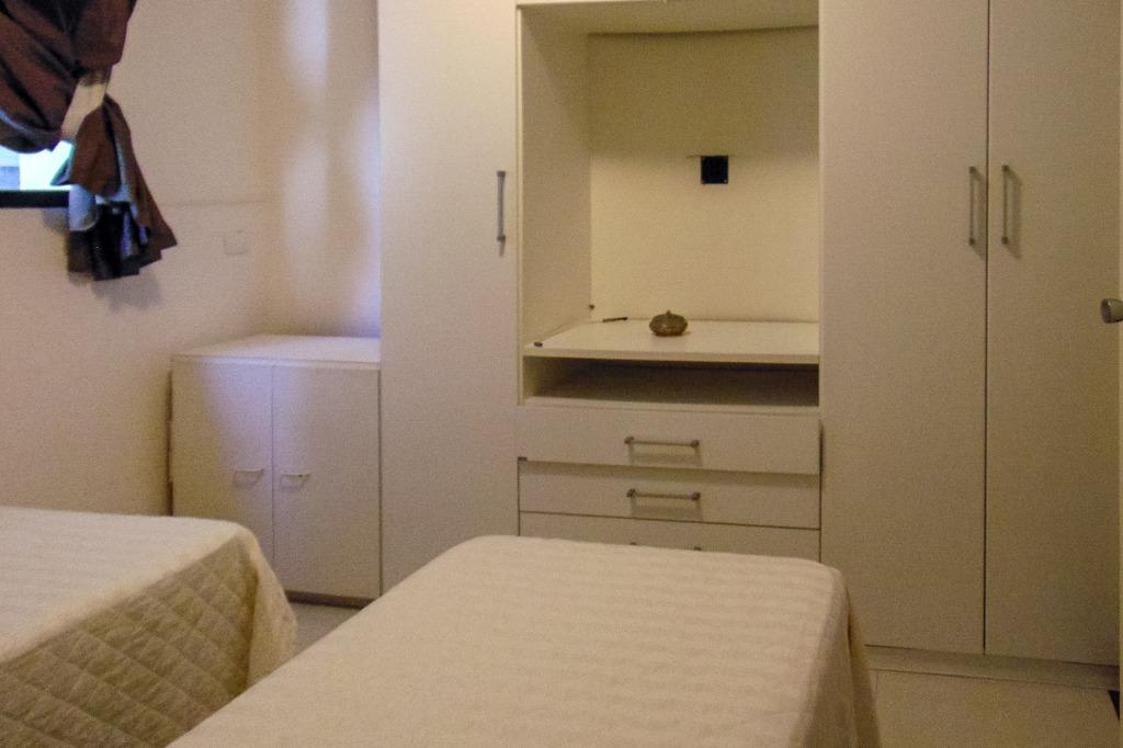 Apartamento à venda com 4 quartos, 200m² - Foto 18