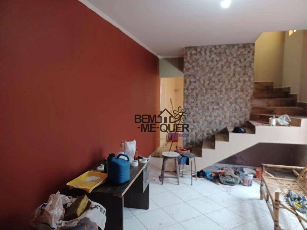 Sobrado à venda com 3 quartos, 170m² - Foto 1