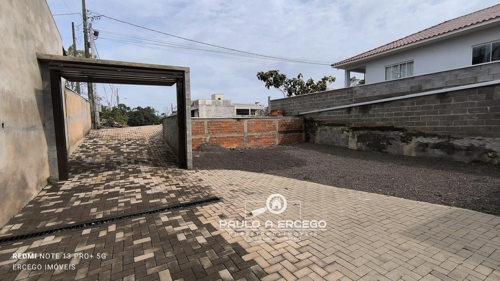 Casa à venda com 2 quartos, 71m² - Foto 4