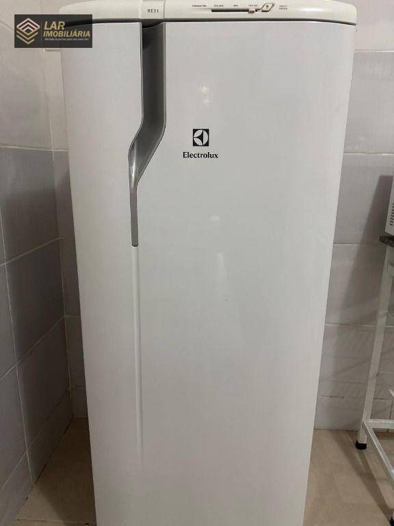 Casa para alugar com 2 quartos, 951m² - Foto 18