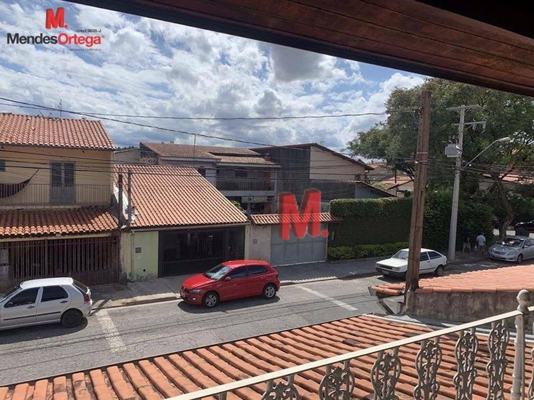 Casa à venda com 3 quartos, 200m² - Foto 12