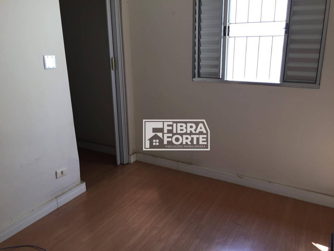 Casa para alugar com 2 quartos, 130m² - Foto 13