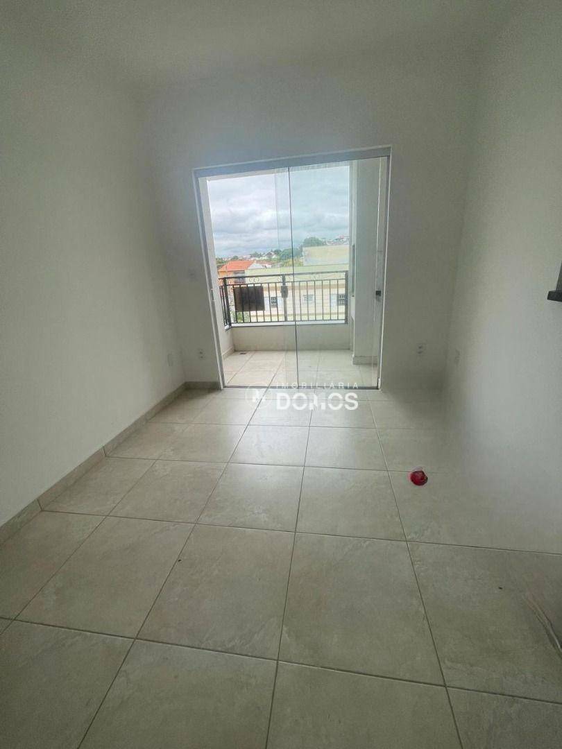 Apartamento à venda com 2 quartos, 67m² - Foto 10