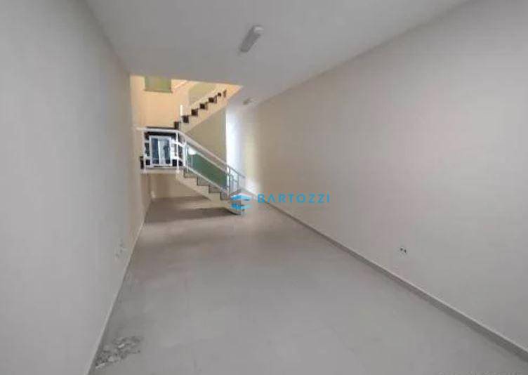 Sobrado à venda e aluguel com 3 quartos, 200m² - Foto 1