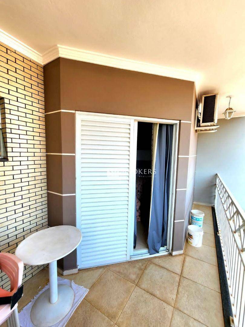 Casa à venda com 3 quartos, 176m² - Foto 15