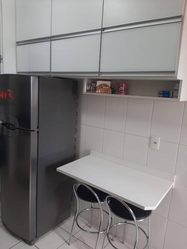 Apartamento à venda com 2 quartos, 75m² - Foto 9