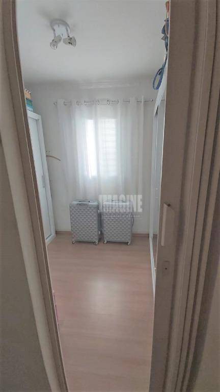 Sobrado à venda com 4 quartos, 200m² - Foto 14