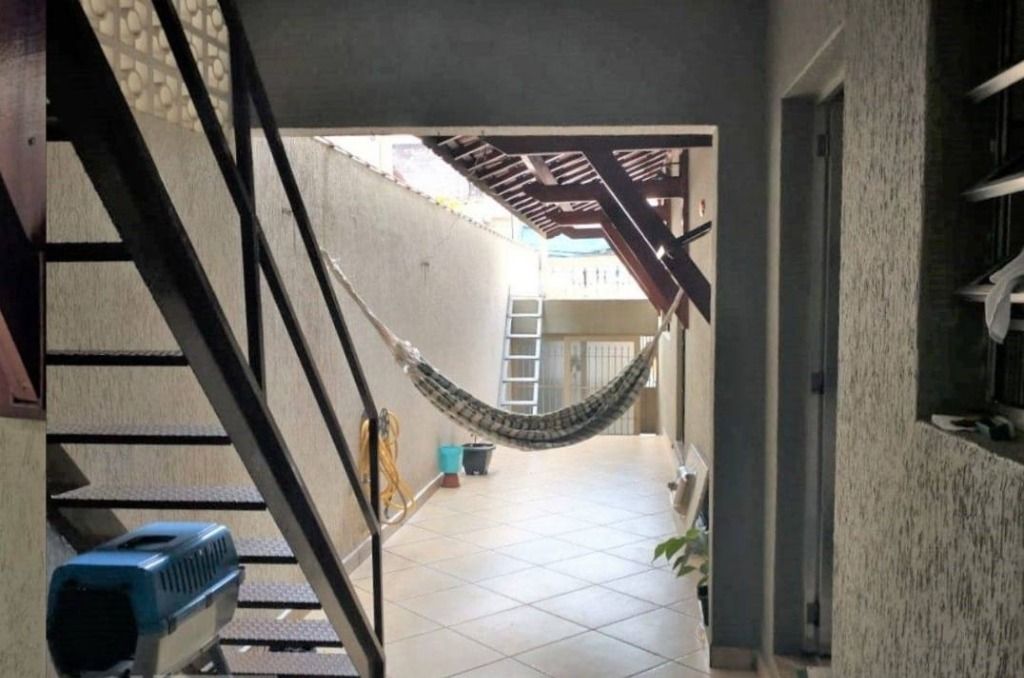 Sobrado à venda com 3 quartos, 206m² - Foto 24