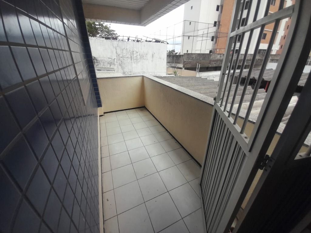 Apartamento para alugar com 3 quartos, 95m² - Foto 15