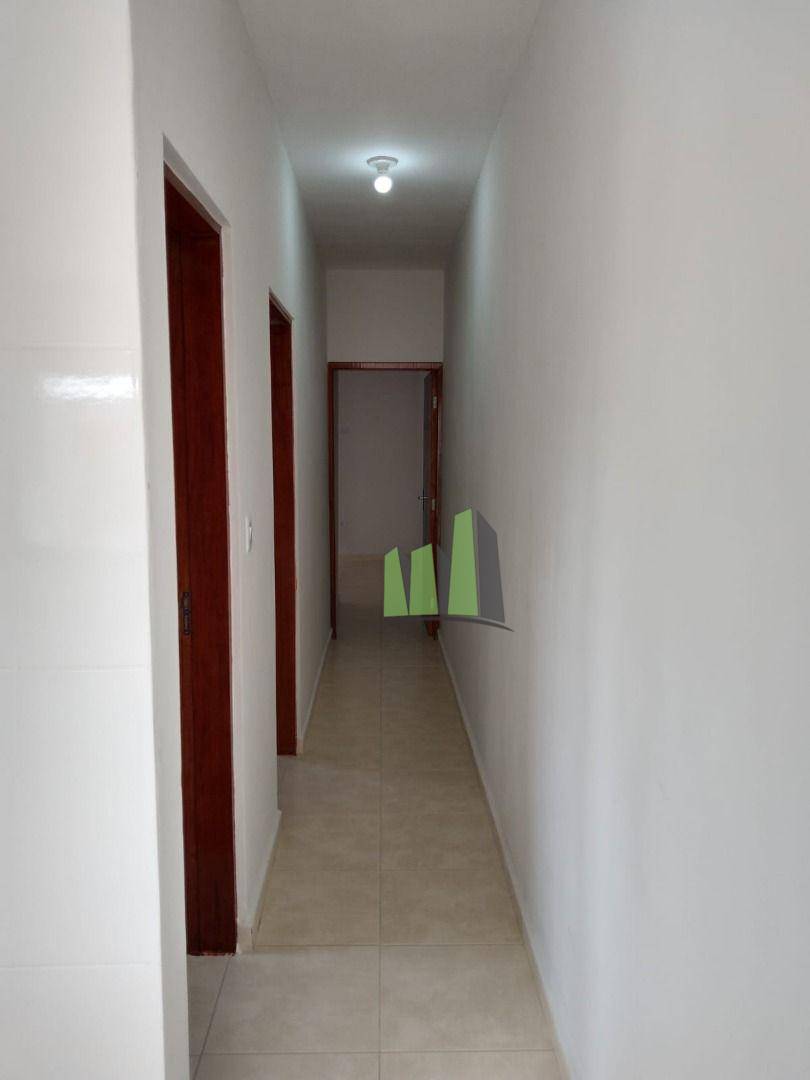 Casa à venda com 2 quartos, 60m² - Foto 6