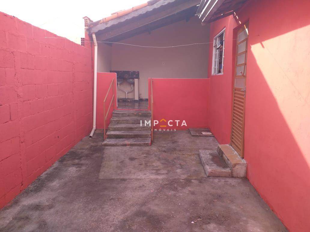 Casa à venda com 3 quartos, 81m² - Foto 5