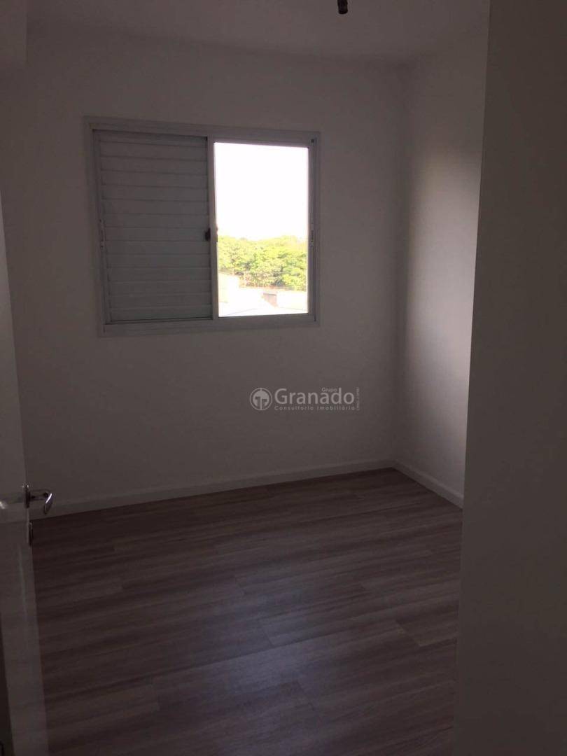 Apartamento à venda com 2 quartos, 65m² - Foto 4