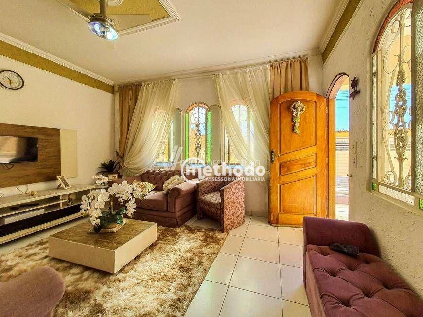 Casa à venda com 3 quartos, 160m² - Foto 1