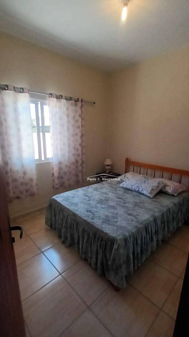 Casa à venda com 3 quartos, 198m² - Foto 18