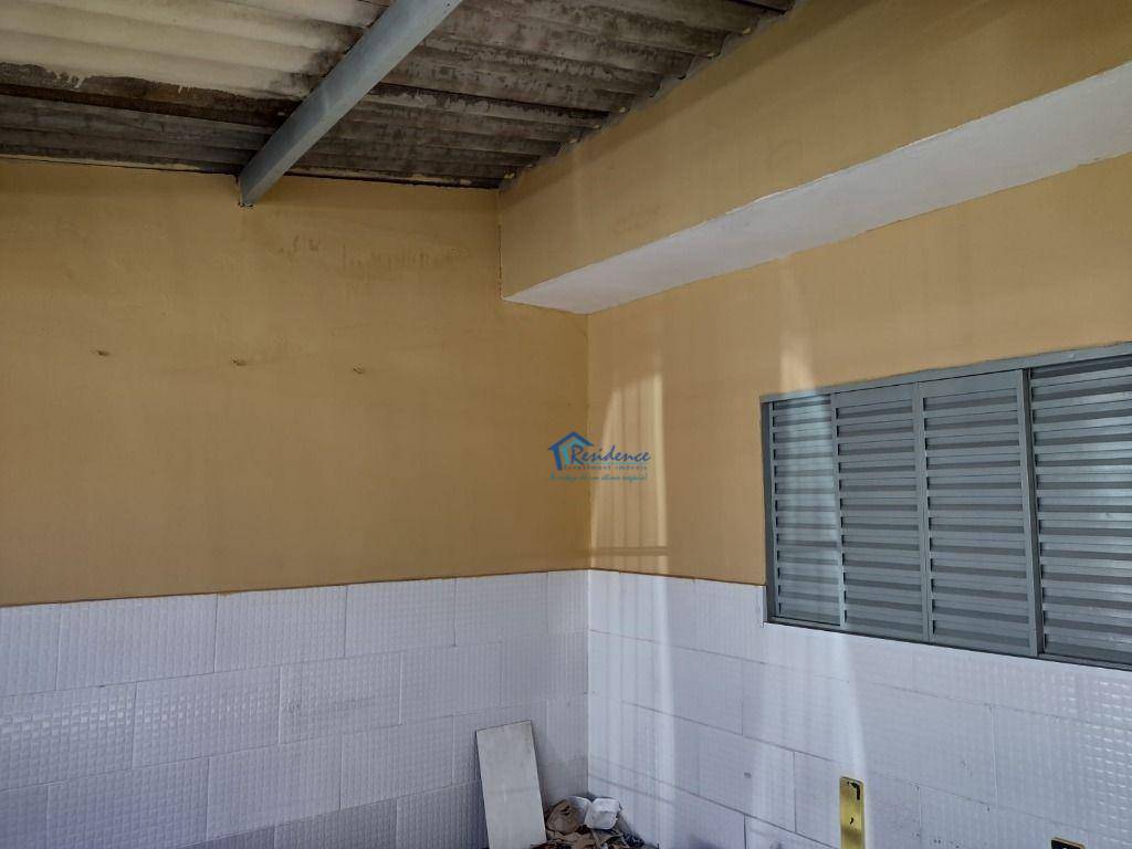 Casa à venda com 2 quartos, 100m² - Foto 6