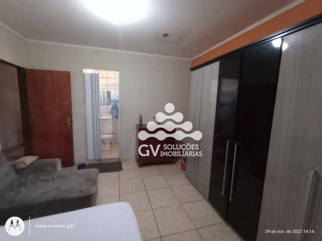 Casa à venda com 4 quartos, 125m² - Foto 11