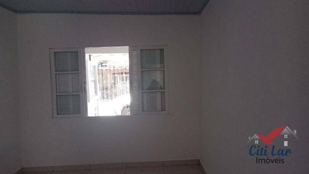 Casa para alugar com 1 quarto, 40m² - Foto 1