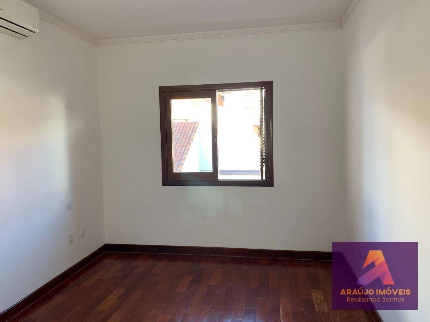 Casa de Condomínio à venda com 4 quartos, 300m² - Foto 14