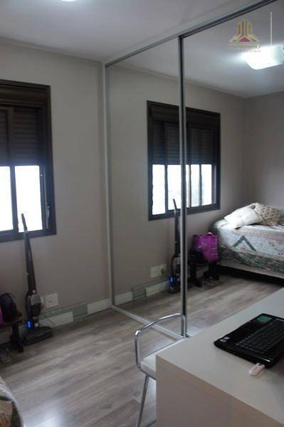 Apartamento à venda com 2 quartos, 85m² - Foto 25