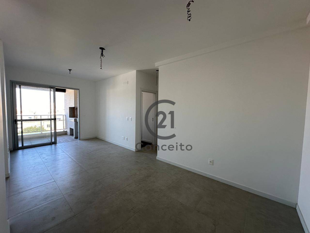 Apartamento à venda com 2 quartos, 78m² - Foto 2