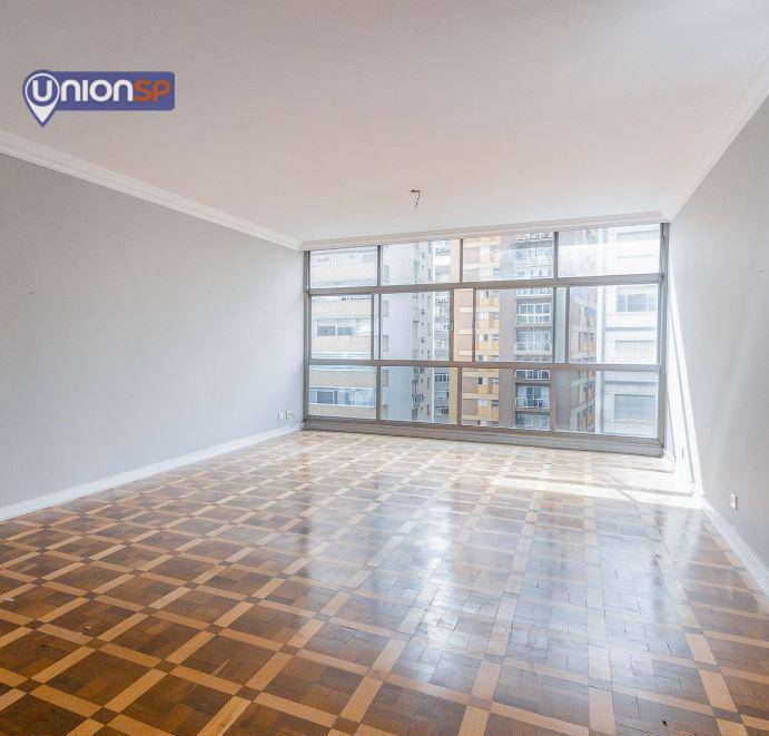 Apartamento à venda com 4 quartos, 222m² - Foto 1