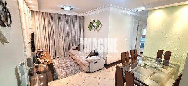 Apartamento à venda com 2 quartos, 60m² - Foto 1