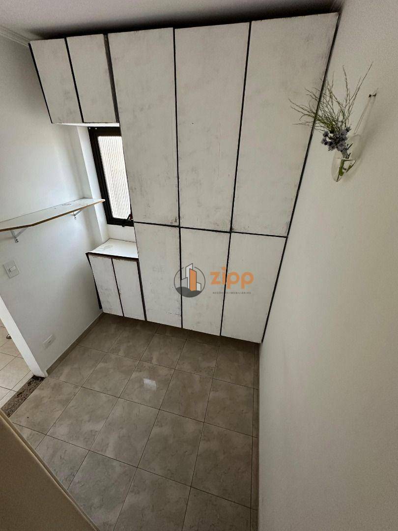 Apartamento à venda com 4 quartos, 154m² - Foto 10