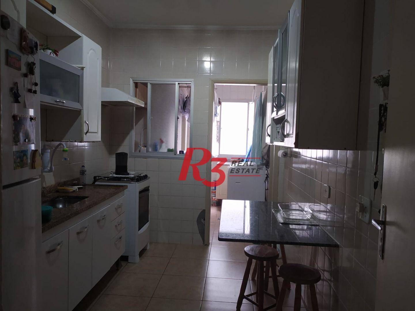 Apartamento à venda com 2 quartos, 65m² - Foto 4