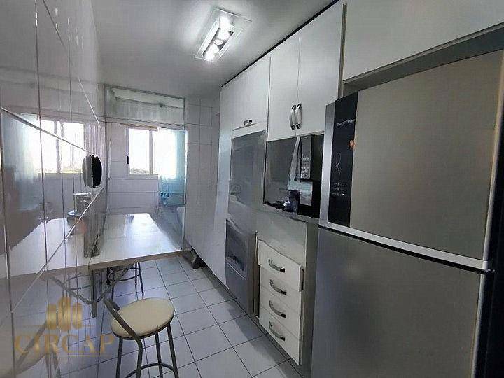 Apartamento à venda com 3 quartos, 107m² - Foto 5