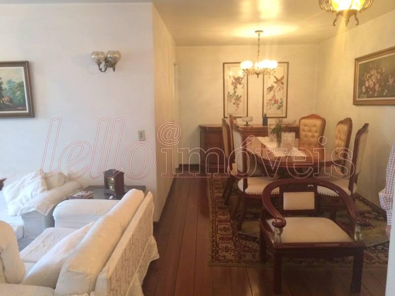 Apartamento para alugar com 3 quartos, 130m² - Foto 2