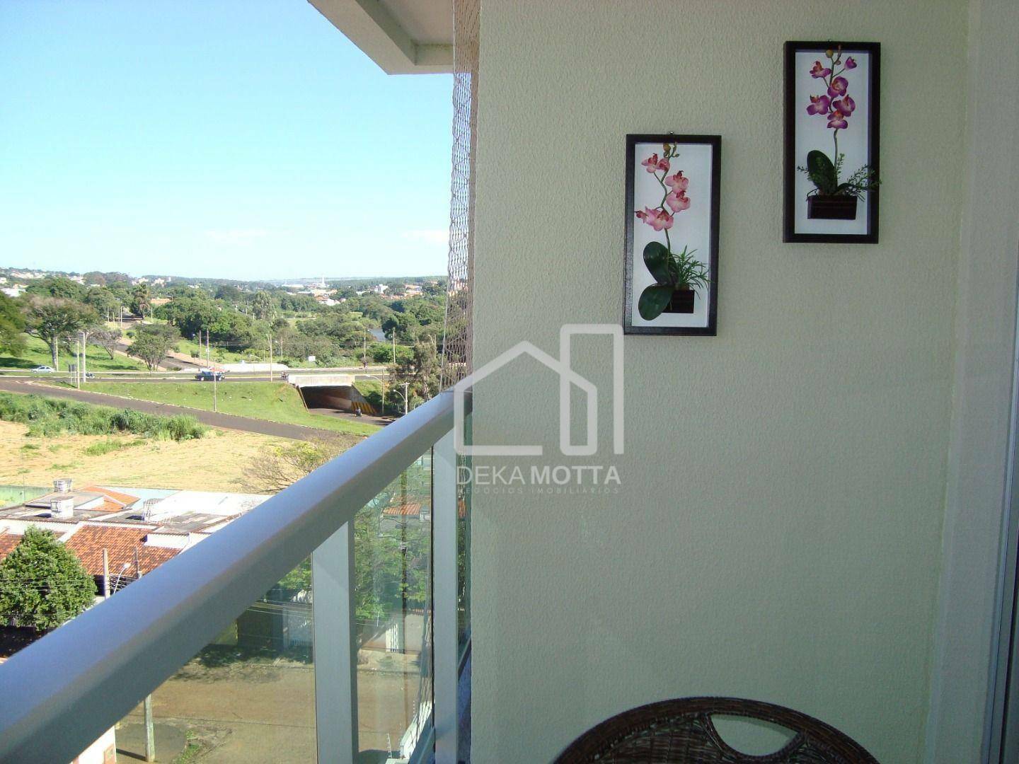 Apartamento à venda com 3 quartos, 75m² - Foto 4