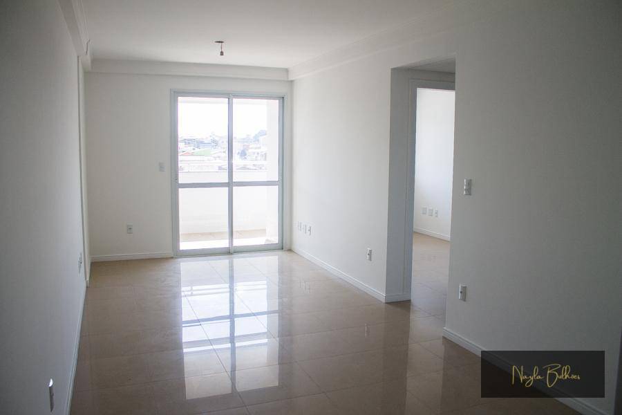 Apartamento à venda com 2 quartos, 77m² - Foto 7