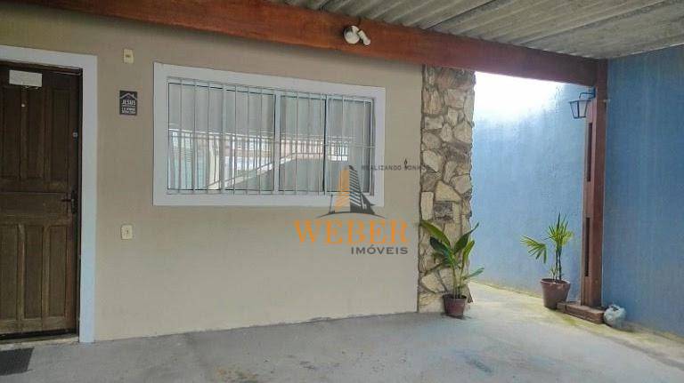 Casa à venda com 3 quartos, 105m² - Foto 3