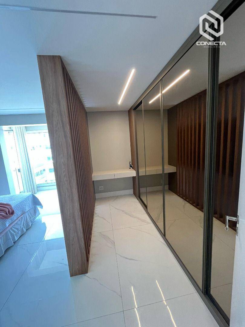 Apartamento à venda com 4 quartos, 200m² - Foto 13