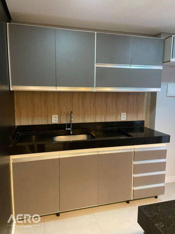 Apartamento à venda com 2 quartos, 70m² - Foto 32