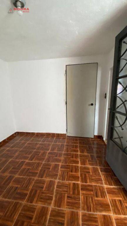 Casa à venda com 4 quartos, 100m² - Foto 7