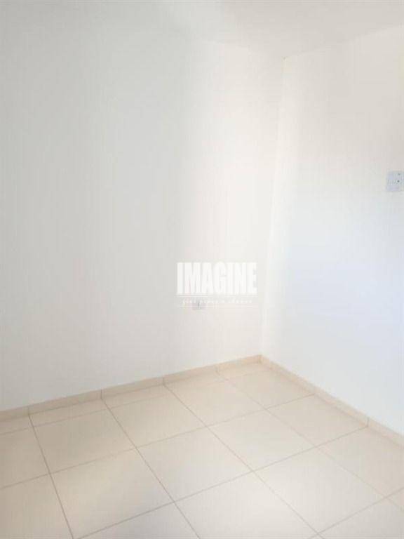 Apartamento à venda com 2 quartos, 37m² - Foto 4