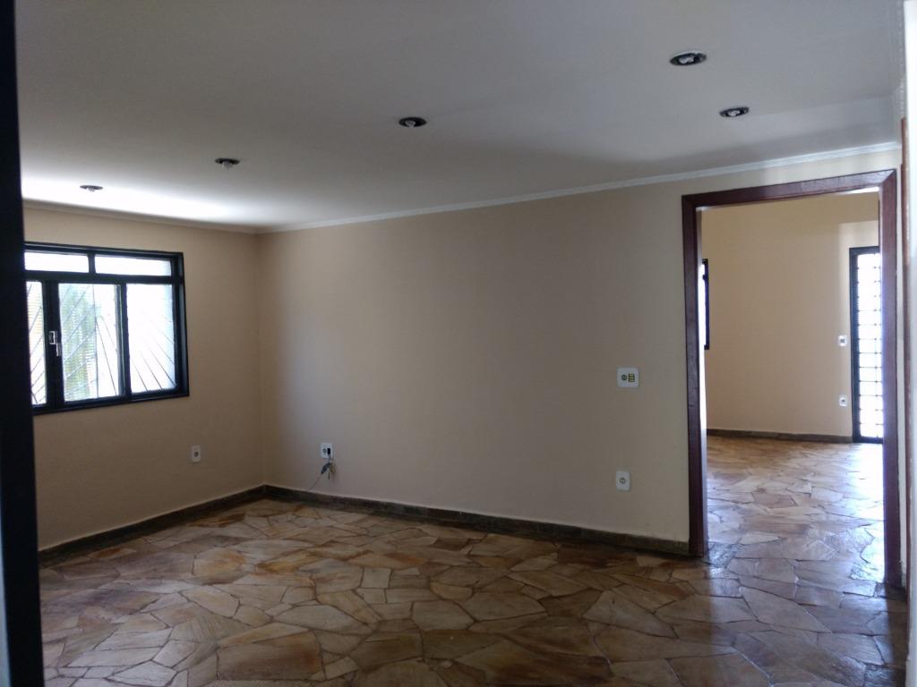 Casa, 3 quartos, 277 m² - Foto 2