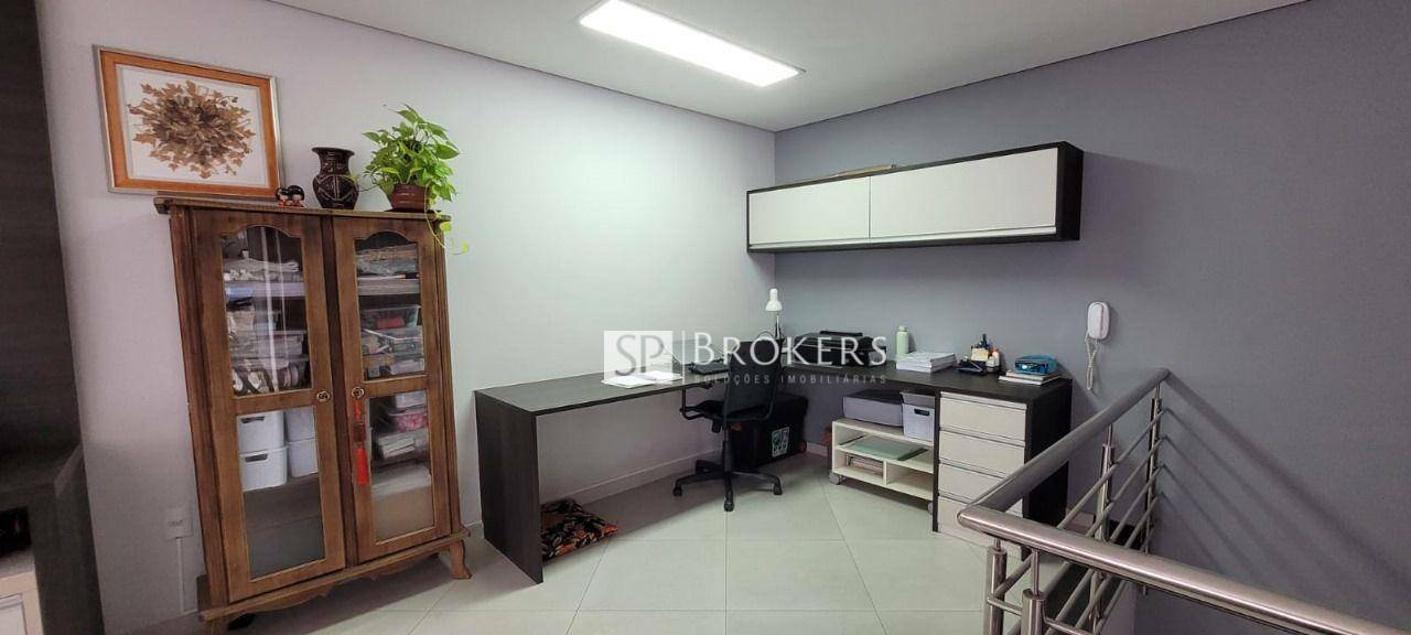 Apartamento à venda com 3 quartos, 154m² - Foto 2